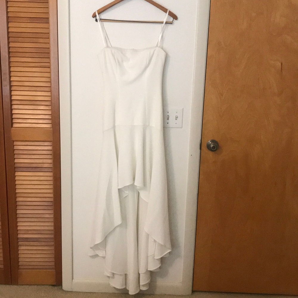Sz 2 BCBGMAXAZRIA offwhite hi lo Evangelina gown